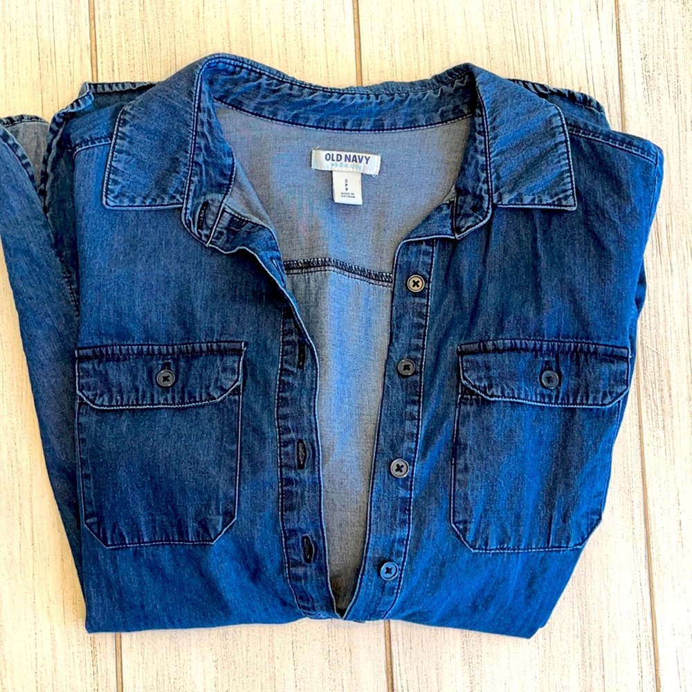 Old Navy top